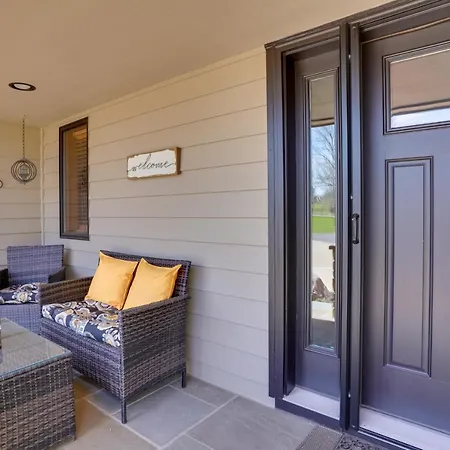 Expansive Shakopee Vacation Rental On 5 Acres!
